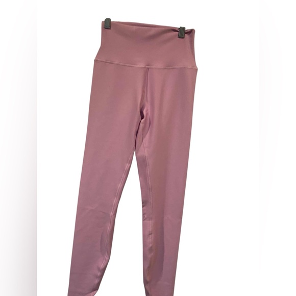 NWT Alo Yoga high waisted airlift leggings CANDY HEART PINK Size S